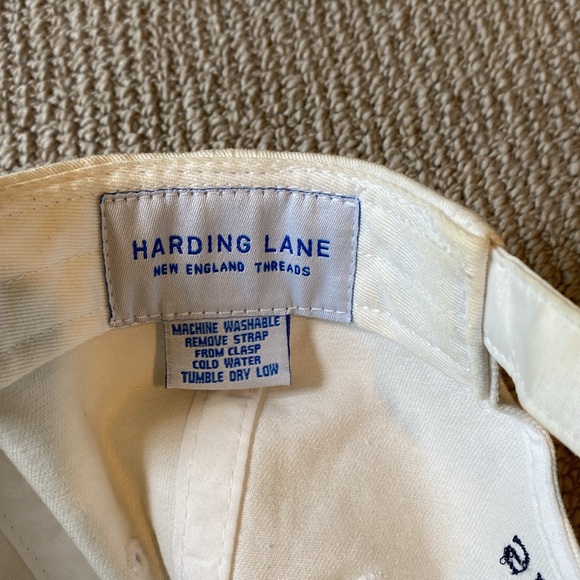 White seaside hat with dog - Picture 4 of 5